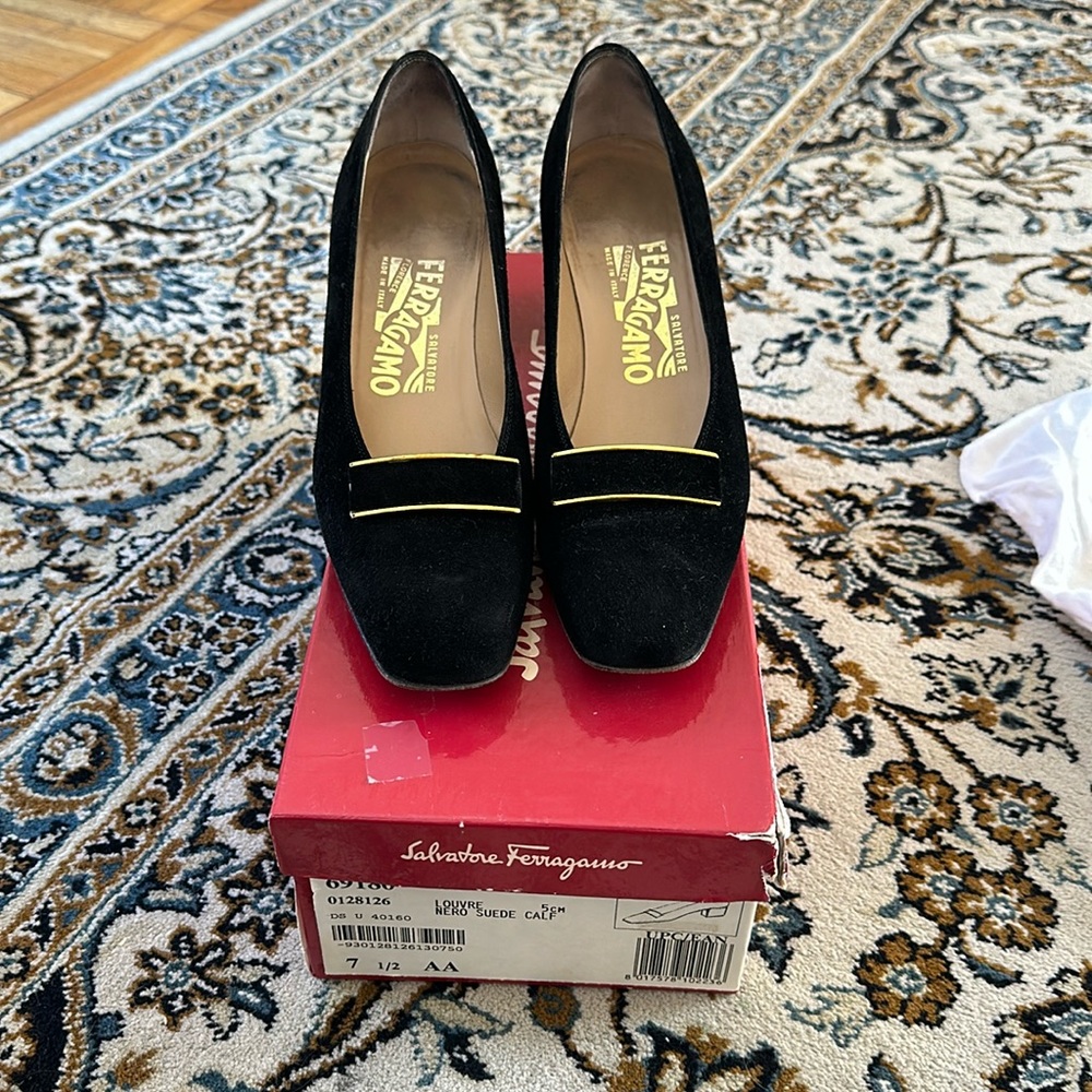 Louvre Nero suede calf size 7.5